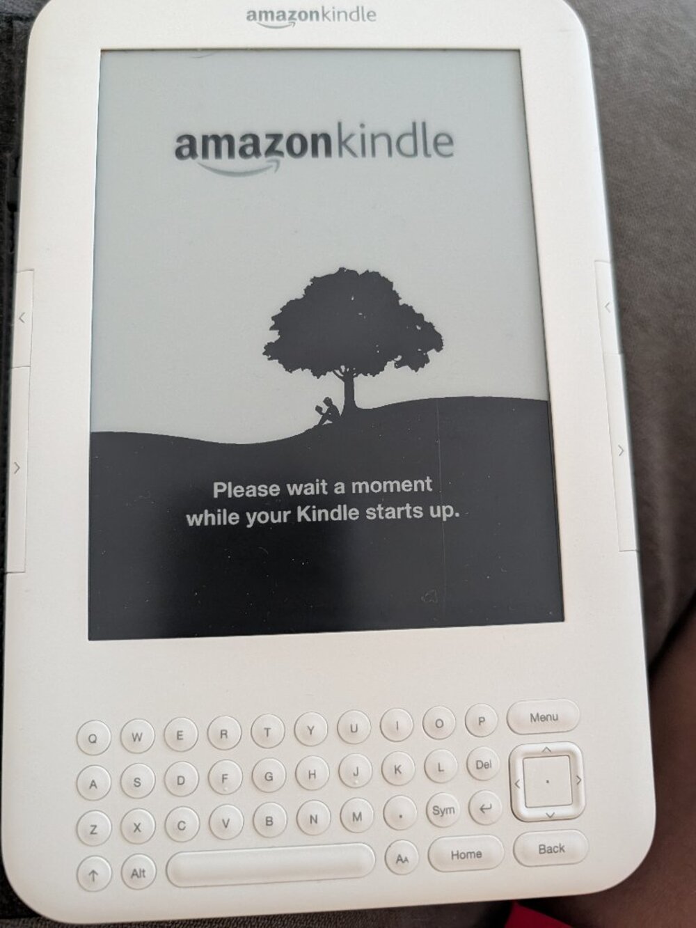 Kindle 3rd generation with Keyboard, new battery is a classic e-reader